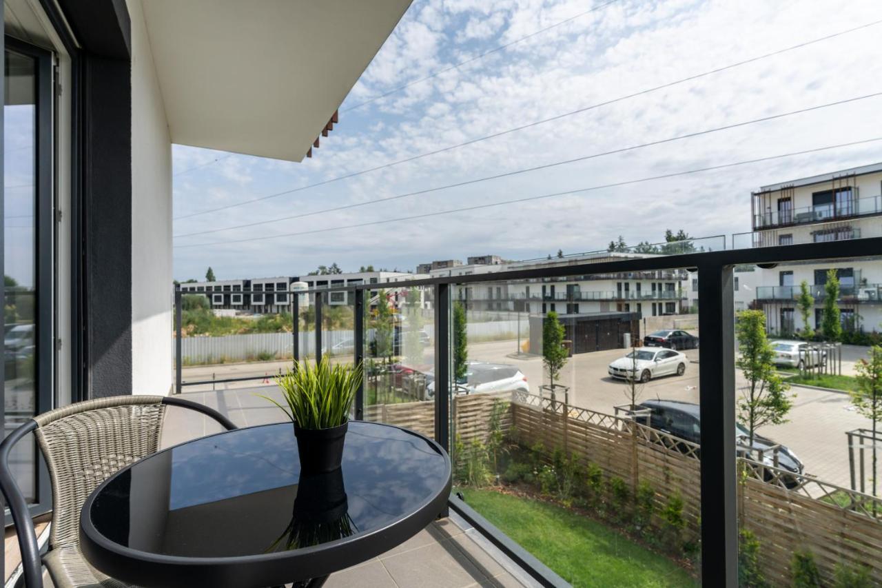 Modern Apartment With Balcony & Free Garage Poznan By Noclegi Renters Poznań Exterior foto